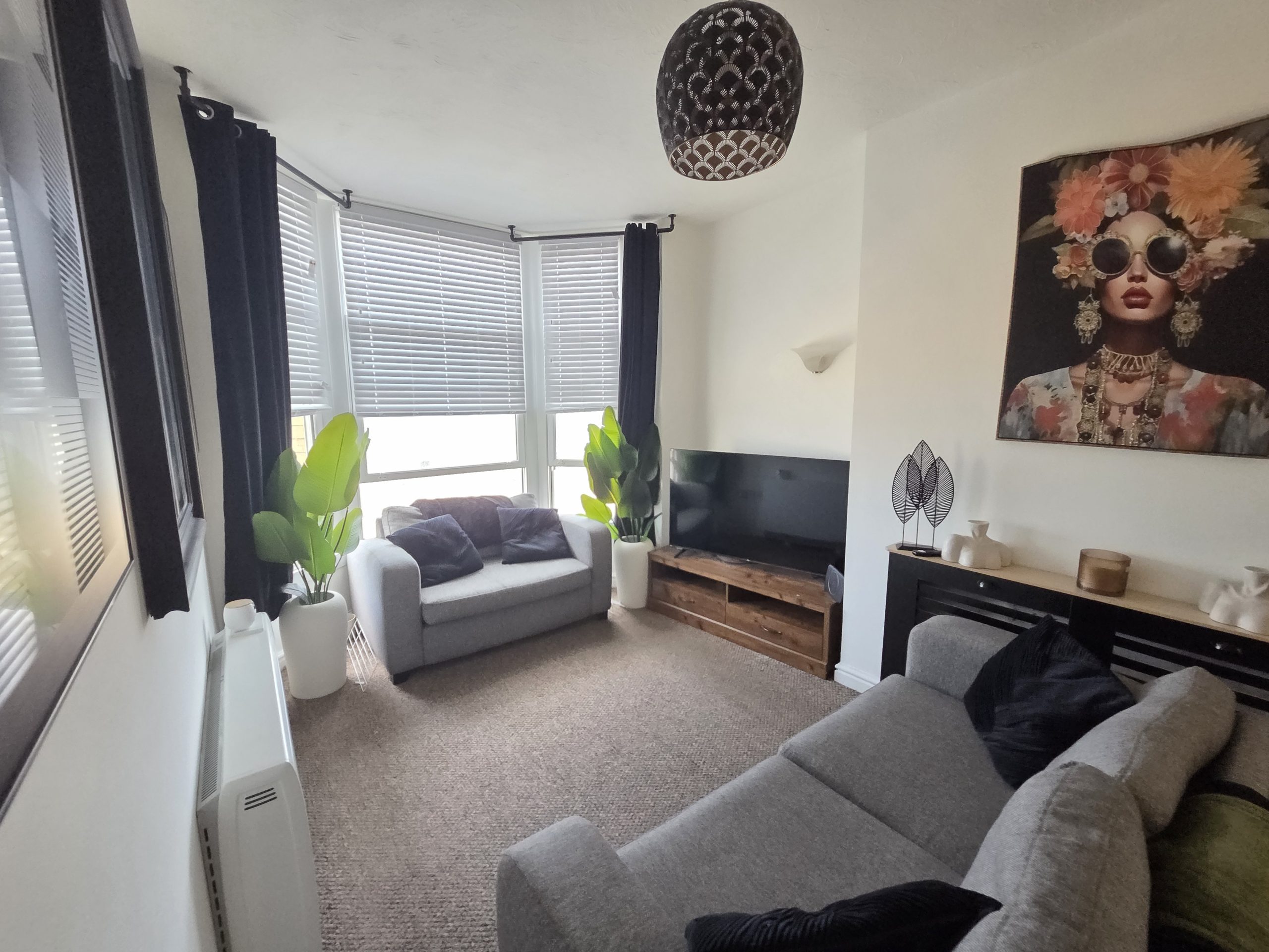 Beach view 1 Bed Apartment
